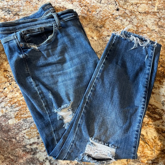 Judy Blue Skinny Jeans - Picture 1 of 2